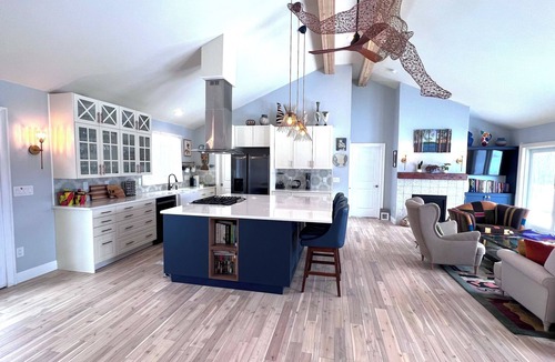 Lanesborough House | New Custom Home Meets Nature’s Splendor in This Stunning Berkshires Retreat
