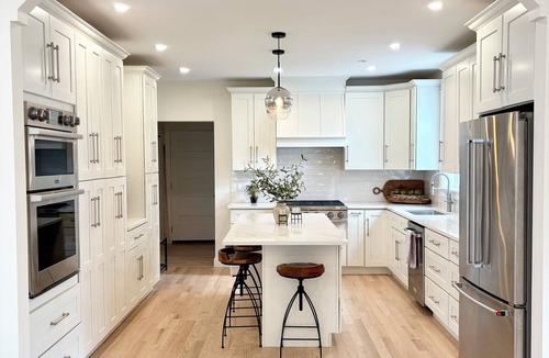 Stillwater House | NEW Heritage Retreat 4 bed and 3.5 bath ensuite in the heart of Stillwater