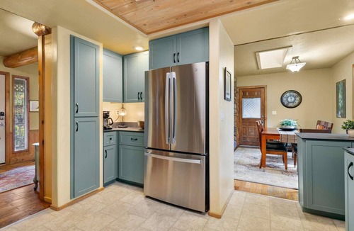Old Bend House | New! Historic Bend Cottage | Walk to Deschutes River & Downtown Shops