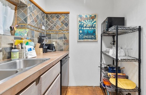 Old Bend House | New Listing! Cozy Historic Studio | Walk to Downtown Bend