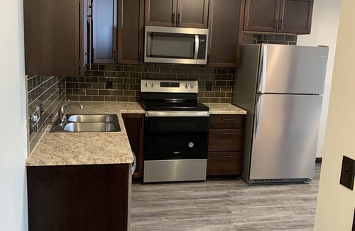 Wabasha Apartment | NEW, NEW, NEW! Wabasha downtown studio113 Pembroke Ave Unit #102