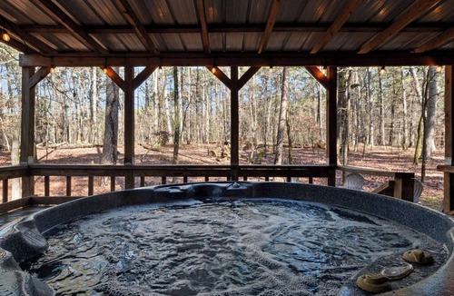 Broken Bow Cabin | NEW Owner! Hideaway - by Lock & Key Cabins, Broken Bow, OK