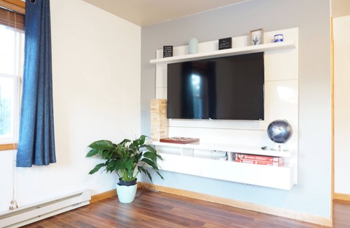 Lake Placid Apartment | *NEW - Trillium Nest - Private and Quiet 2BR 1 Bath with parking garage