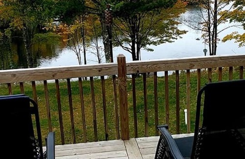 Winter Cabin | Newer Luxury Getaway in a Tranquil Setting