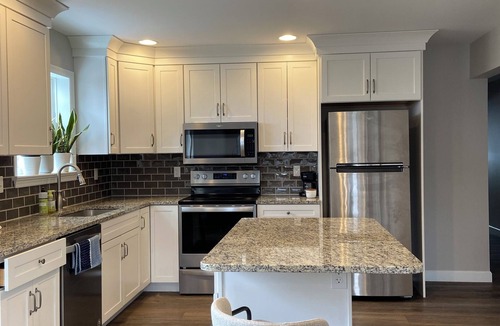 Rexmont House | Newly Built Zen Space 2Bd-3Bth - Pets OK