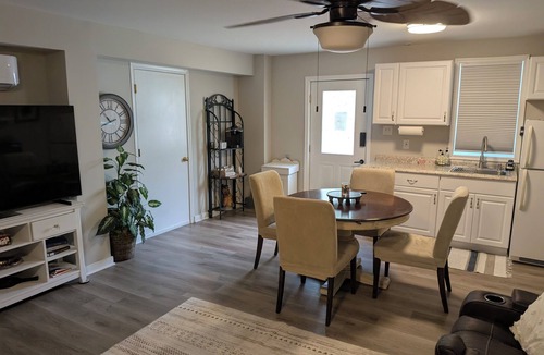Midlothian House | Newly finished basement suite in Midlothian. Very clean and spacious.