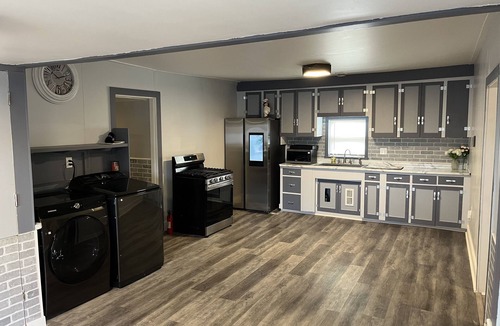 North End House | * Newly Remodeled Mini Mansion