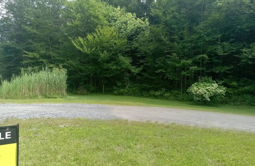 Marshfield House | Newly renovated 2 bedroom house, quiet country, setting beautiful sunsets.