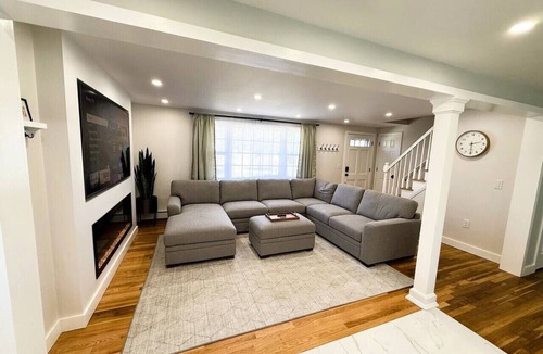 Southwood Acres House | Newly Renovated 4 Bedroom House