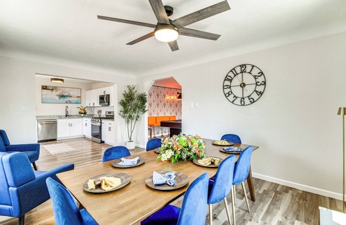 Albuquerque House | Newly Renovated Albuquerque Retreat w/Pool Table