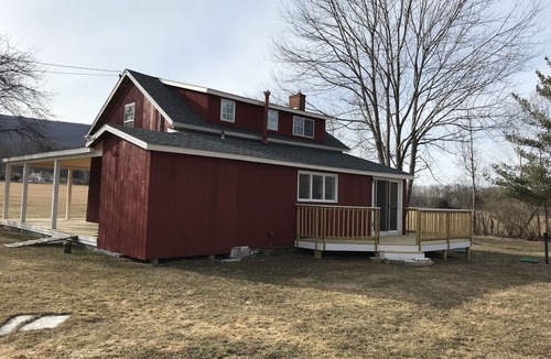 Dorset House | Newly renovated mountain view close to skiing and horse show