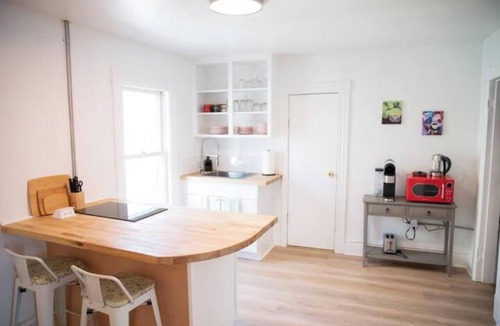 Old North End Apartment | Newly Renovated! - Sunny, Plush, Comfy, w/Coffee!