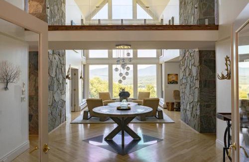 Stowe House | Nine Hearths Estate
