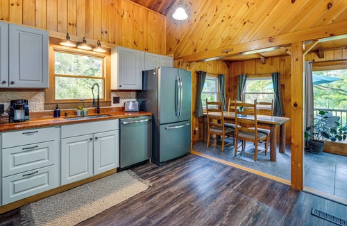 North Haverhill Cabin | North Haverhill Cabin w/ Fire Pit & Grill!