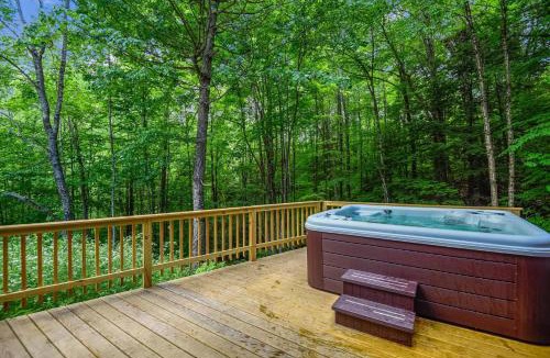 West Bridgewater House | Northeast Passage Chalet