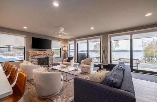 Lake Township House | Obsidian Shores Waterfront House on Crystal Lake with Private Beach Access