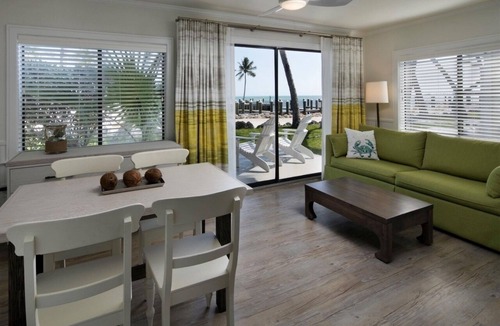 Islamorada Cottage | Ocean Front Unit In Islamorada | Enjoy Scenic Walks on Private Beach