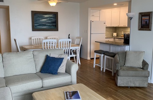 North Ocean City Condo | Oceanfront Paradise 7th Floor: Tiki Bar! Towels! Beds Made! A REAL Vacation!