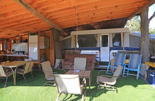Gallina Cabin | Off Grid Anasazi Wilderness Cabin at Gallina Canyon Rentals