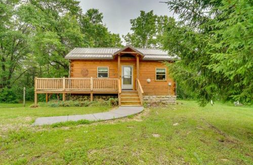 Pierce County Apartment | On 30 Acres with Trails and Garden Stockholm Retreat!