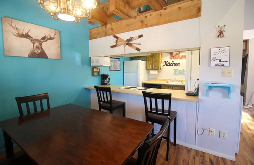Angel Fire Condo | Only steps to the slopes!