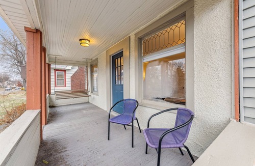 Powderhorn House | Orange Blossom House 10 Minutes from Downtown MPLS Blocks from Light Rail