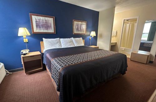 Osseo Hotel | Osseo Inn
