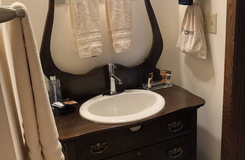 Altoona Hotel | Otter Creek Eau Claire Altoona