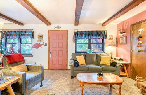 Angel Fire Apartment | Outdoor Hideout