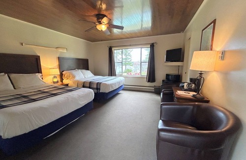 Long Lake Cabin | Paddler's Rest Lakeside Cabins and Hotel