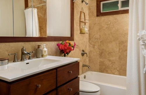 Paia Hotel | Paia Inn