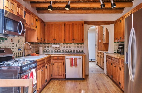 El Prado House | Palace Of Miracles: Hot Tub, Lounge Spaces, +Casita, mtn views,5 courtyrds,6 FPs