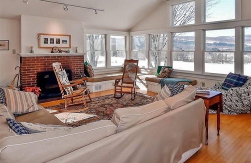 Florence House | Pastoral Pittsford Home w/ Amazing Mountain Views!