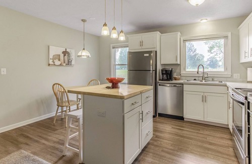Edgewood House | Peaceful 2br/1ba Home with Golf Course View