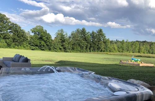 Keeseville House | Peaceful Adirondack Home With Hot Tub
