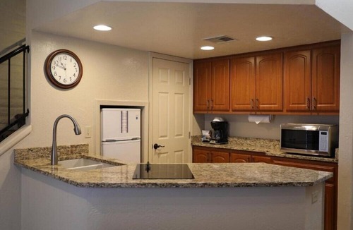 Arcadia Apartment | Peaceful Studio with Pool Ideal for Family Getaway