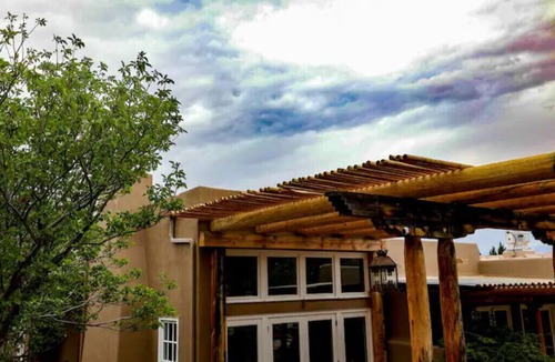 Ojo Caliente Apartment | Peaceful Suite in Desert Inn-Santa Clara King Room
