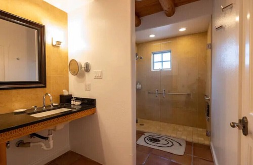 Ojo Caliente Apartment | Peaceful Suite in Desert Inn- San Juan Queen Room