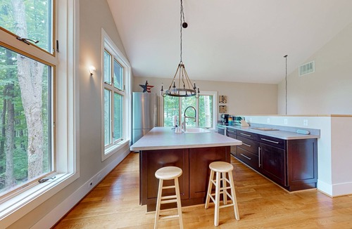 Empire House | Peaceful Wooded Home with WIFI, W/D, Gas Grill & Fire pit