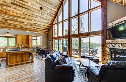 Breezy Point Cabin | Pequot Lakes Retreat w/Beach + Fire Pit!