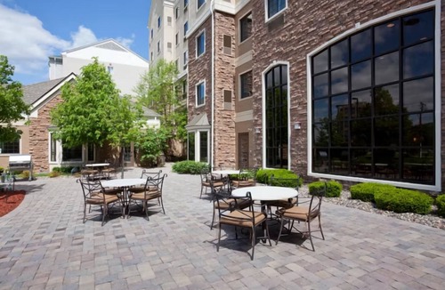 West Bloomington House | Perfect Business Traveler Room with Complimentary Breakfast