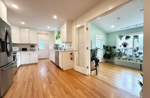 State College House | Perfect Location ! Walking to Beaver Stadium/BJC