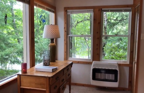 Gleason Cottage | Perfect Relaxation Zone! Clean, Quiet, Comfortable, Crystal Clear Lake, Fishing