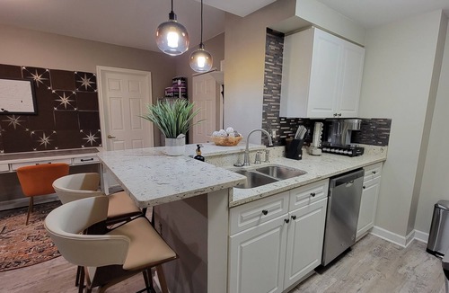 Connecticut Ave - K Street Apartment | Perfectly Located Modern Downtown DC Apartment