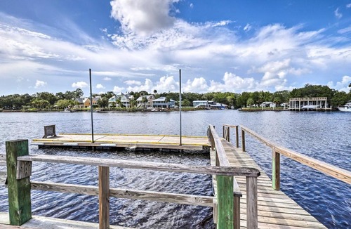 Steinhatchee House | Pet-Friendly Cottage Unit 7, Screened Porch!