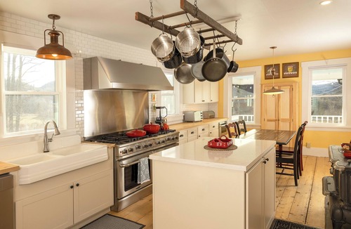 West Townshend House | Pet-friendly Farmhouse, near hiking!