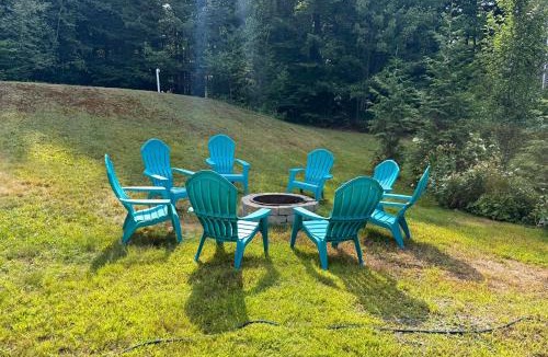 Conway House | Pet-Friendly Home with Hot Tub Near Cranmore!