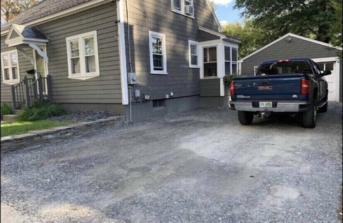 Keene House | Pet Friendly, Immaculate, updated, walkable to all Main St. & local parks!