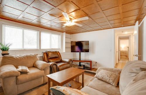 Spring Lake Park Apartment | Pet-Friendly Minneapolis Apt Near Shops and Dining!