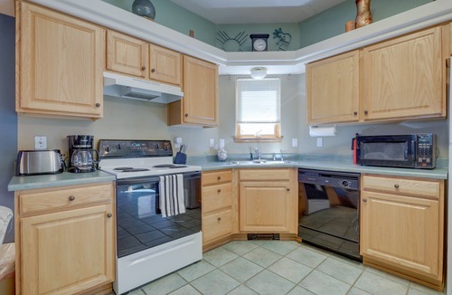 Amalia Cabin | Pet-Friendly Mountain Cabin in Taos County!